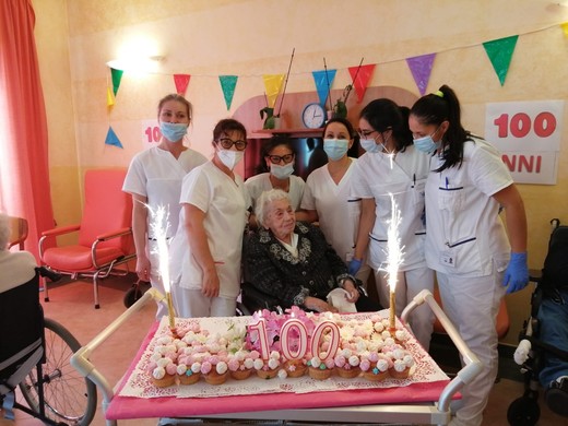 100 Anni Tanti Auguri Maria Residenza Beata Paola